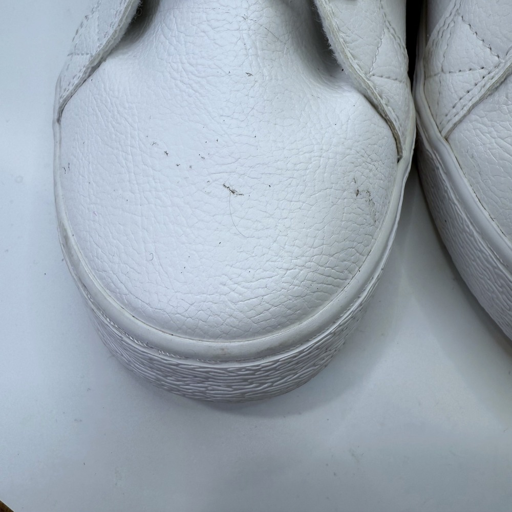 The Children's Place Sneakers White Casual Everyday Shoes Size 6 - Picture 4 of 16